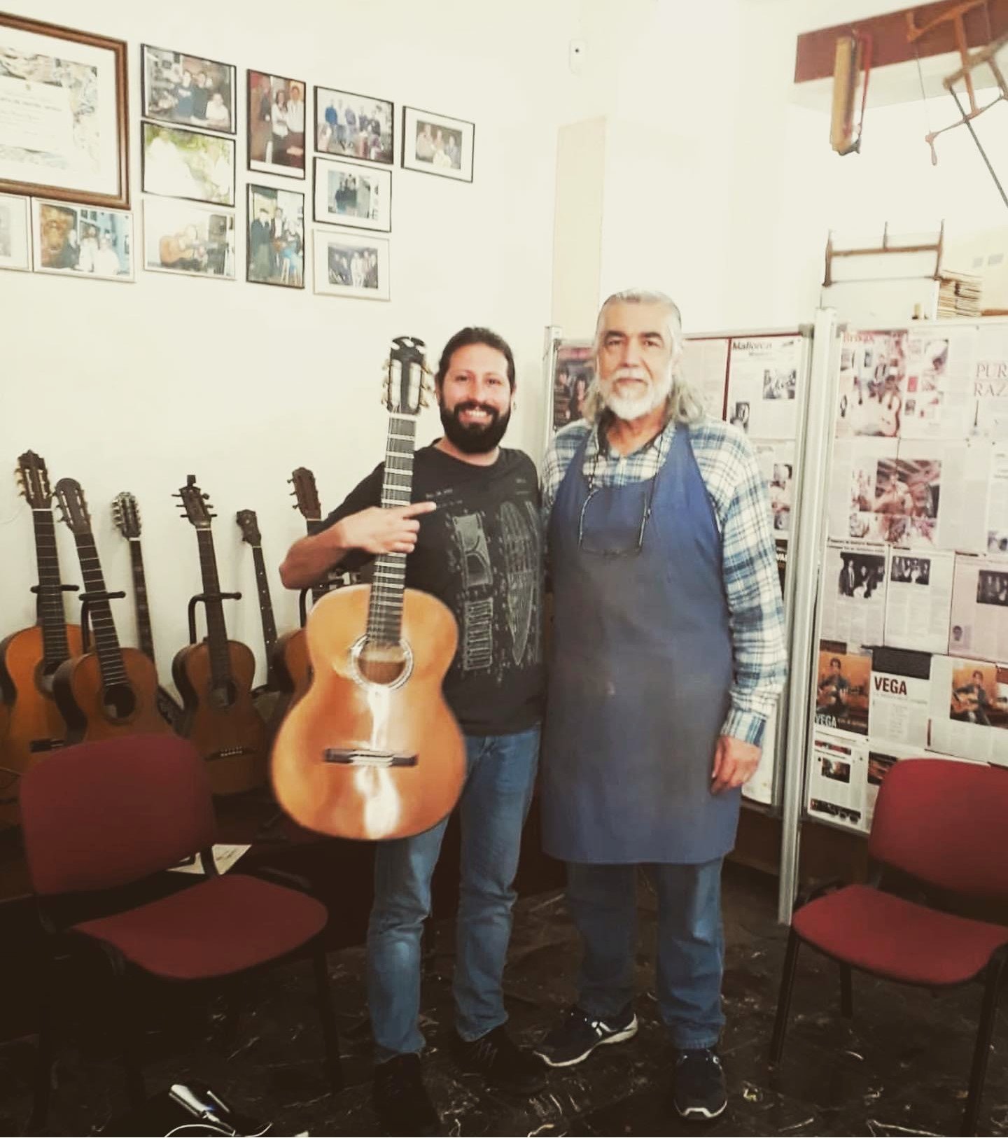 foto com o Luthier Antonio Morales Nogues
